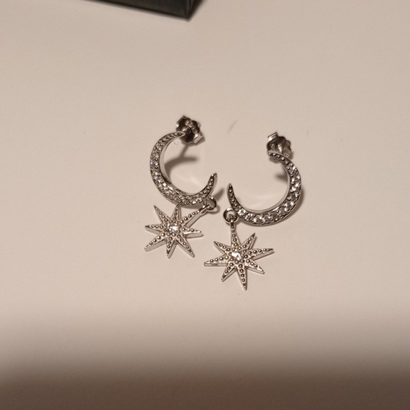 Silver Crescent Moon and Star Earrings - Picture 1 of 2